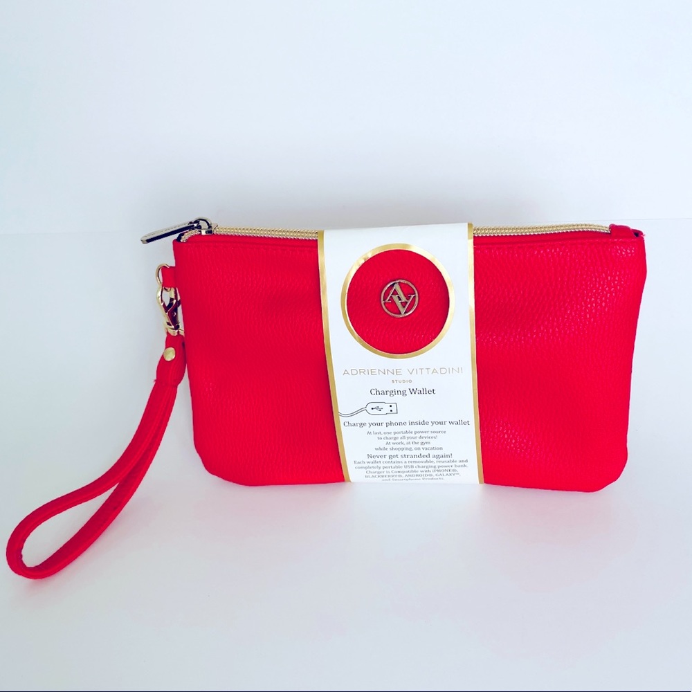 Adrienne Vittadini | Studio Phone Charging Wallet/Wristlet (Pink)